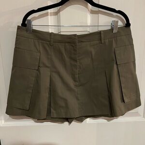 Pilcro Olive Women's Cargo Skort